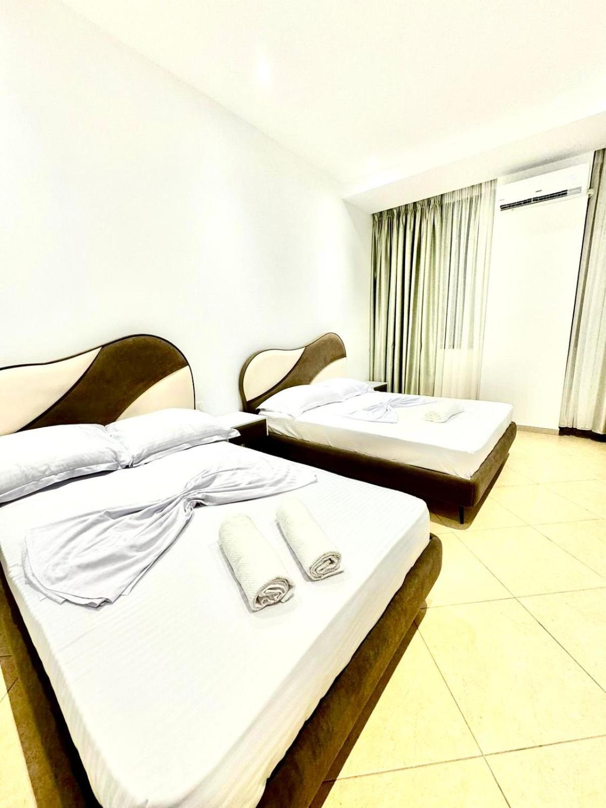 Hotel Balili วญอเรอ ภายนอก รูปภาพ