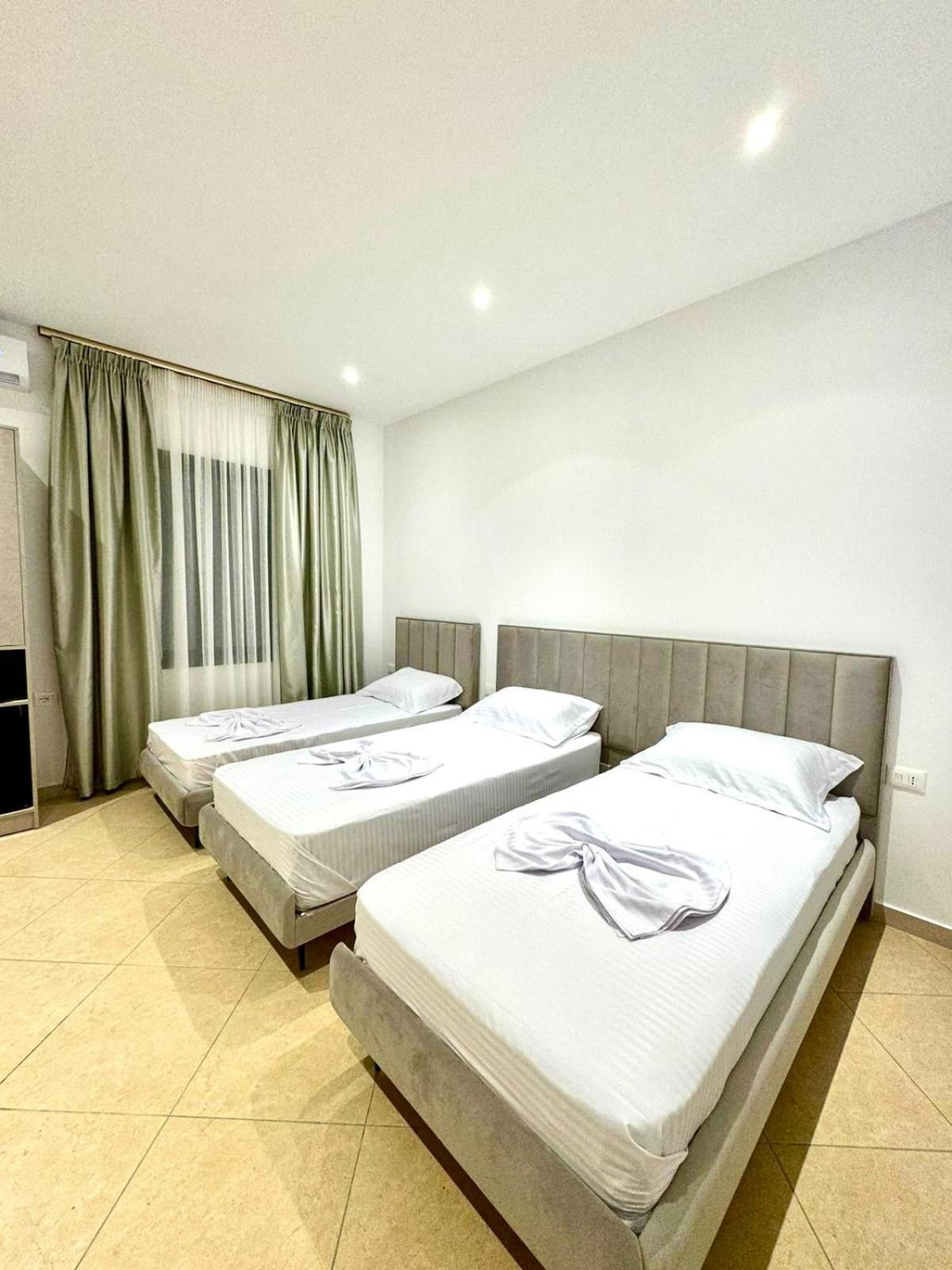 Hotel Balili วญอเรอ ภายนอก รูปภาพ