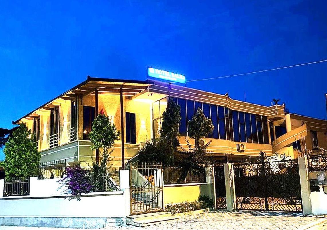 Hotel Balili วญอเรอ ภายนอก รูปภาพ