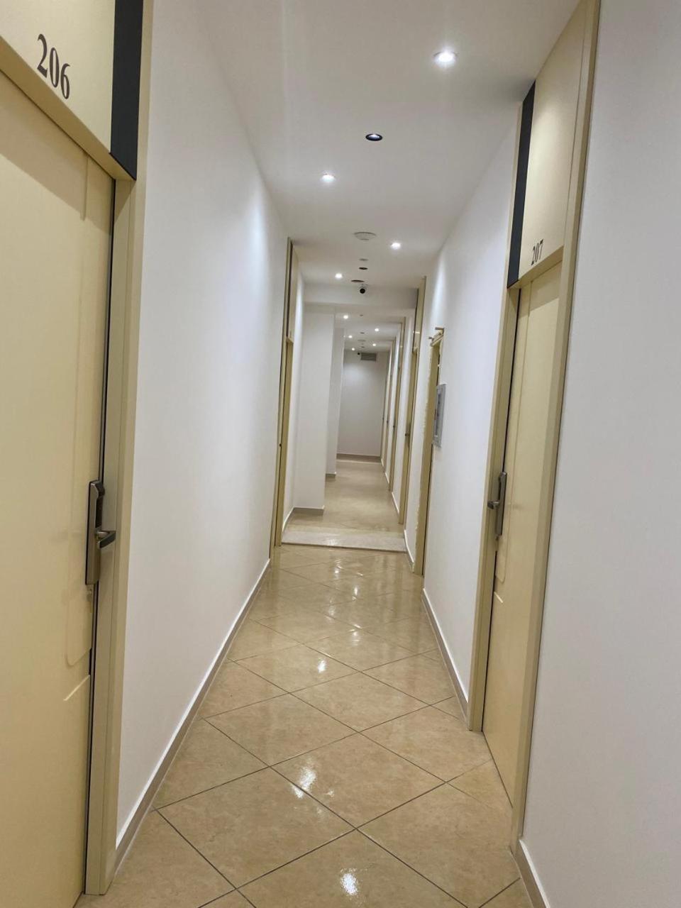 Hotel Balili วญอเรอ ภายนอก รูปภาพ
