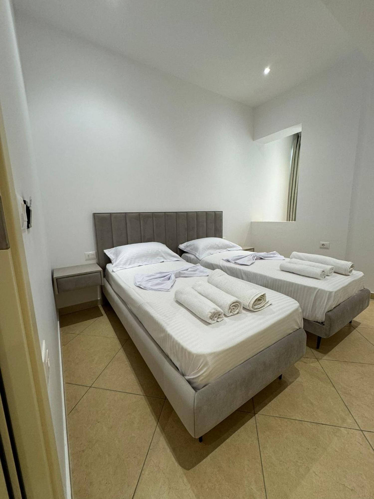 Hotel Balili วญอเรอ ภายนอก รูปภาพ