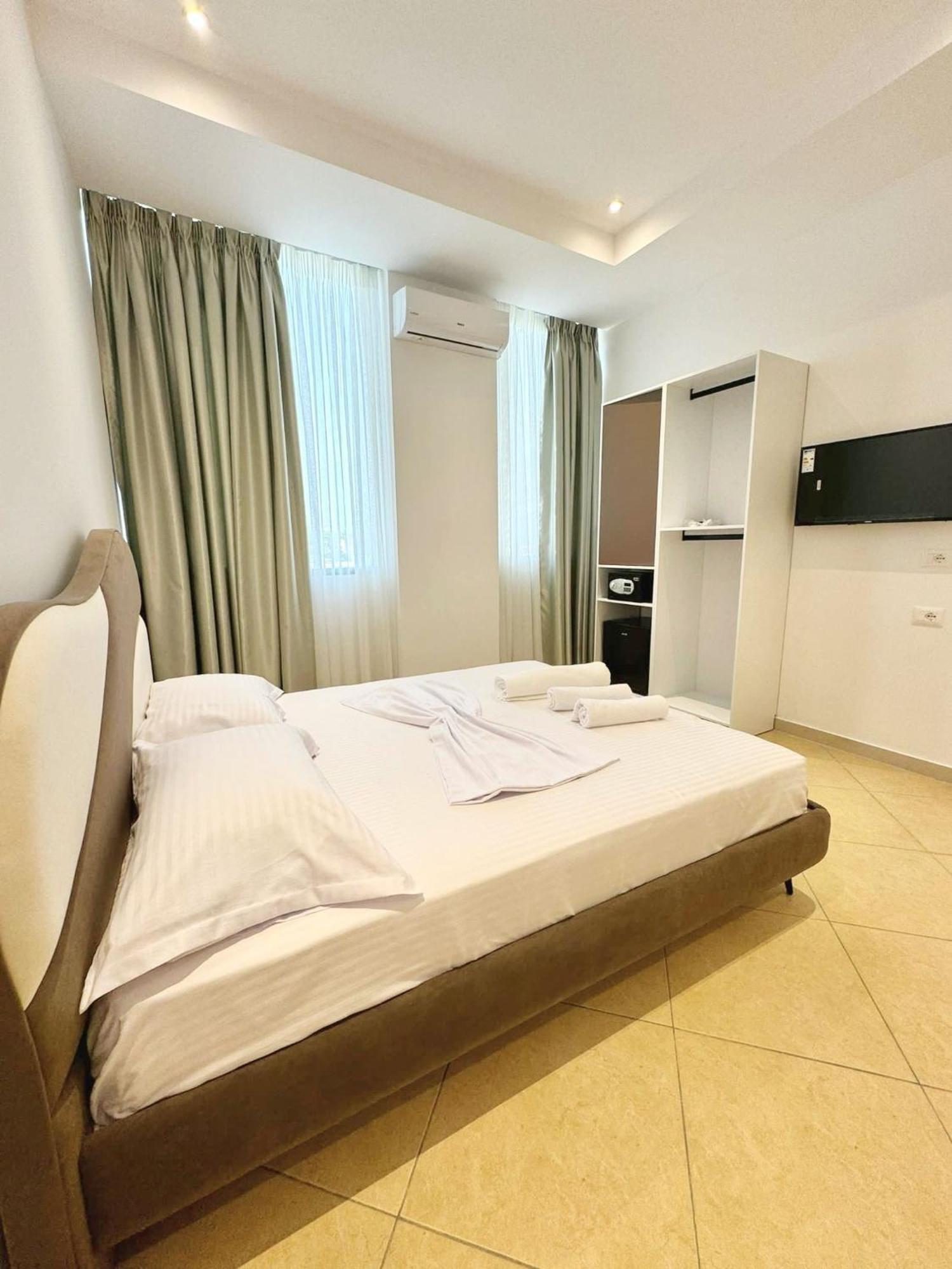 Hotel Balili วญอเรอ ภายนอก รูปภาพ