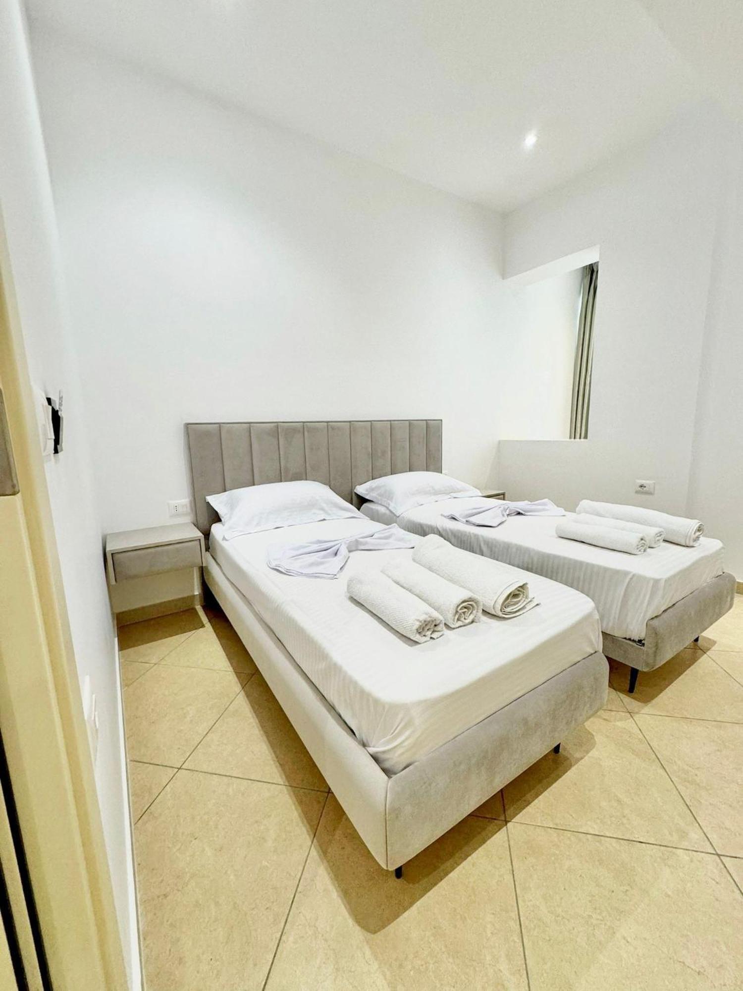 Hotel Balili วญอเรอ ภายนอก รูปภาพ